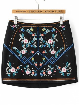 Black Floral Embroidery Back Zipper Vintage Skirt